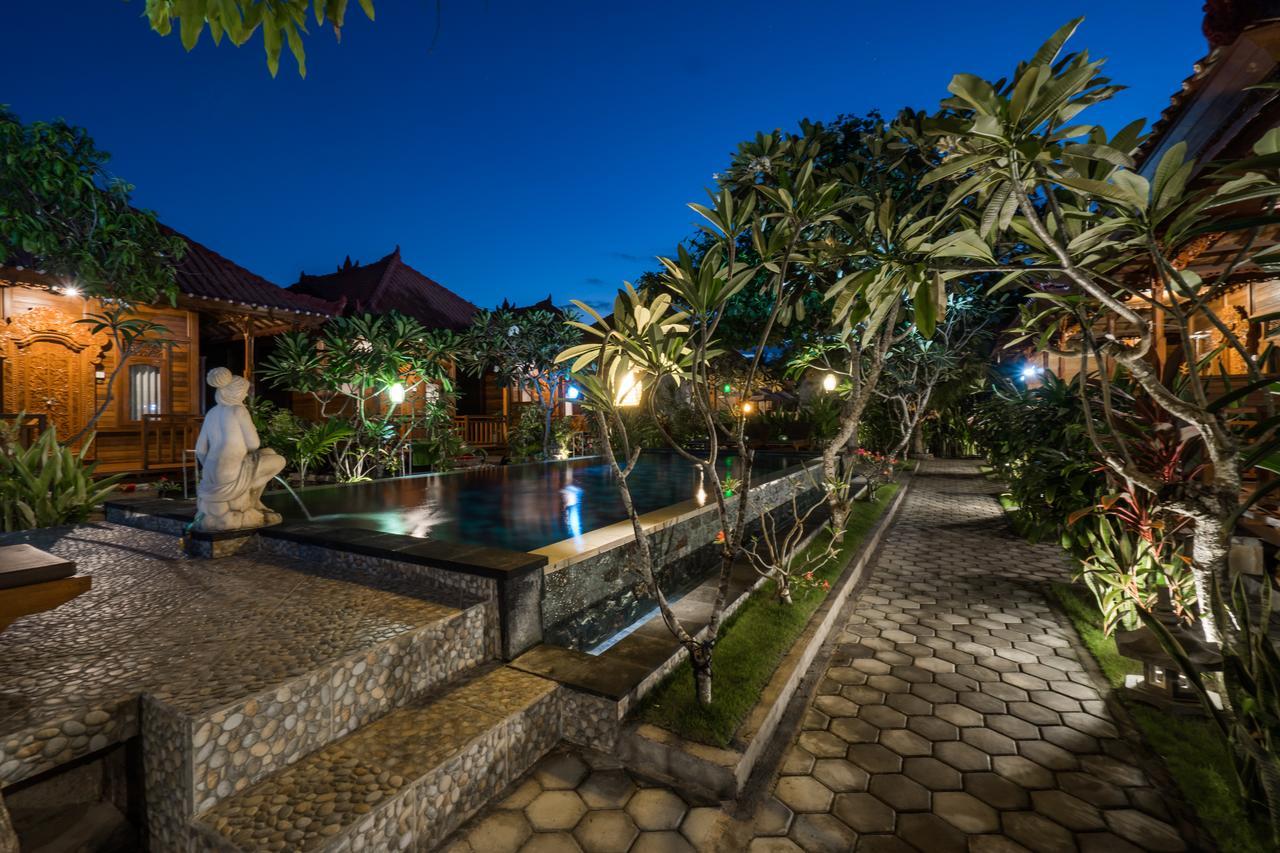 Putra 7 Cottage Nusa Lembongan  Exterior photo