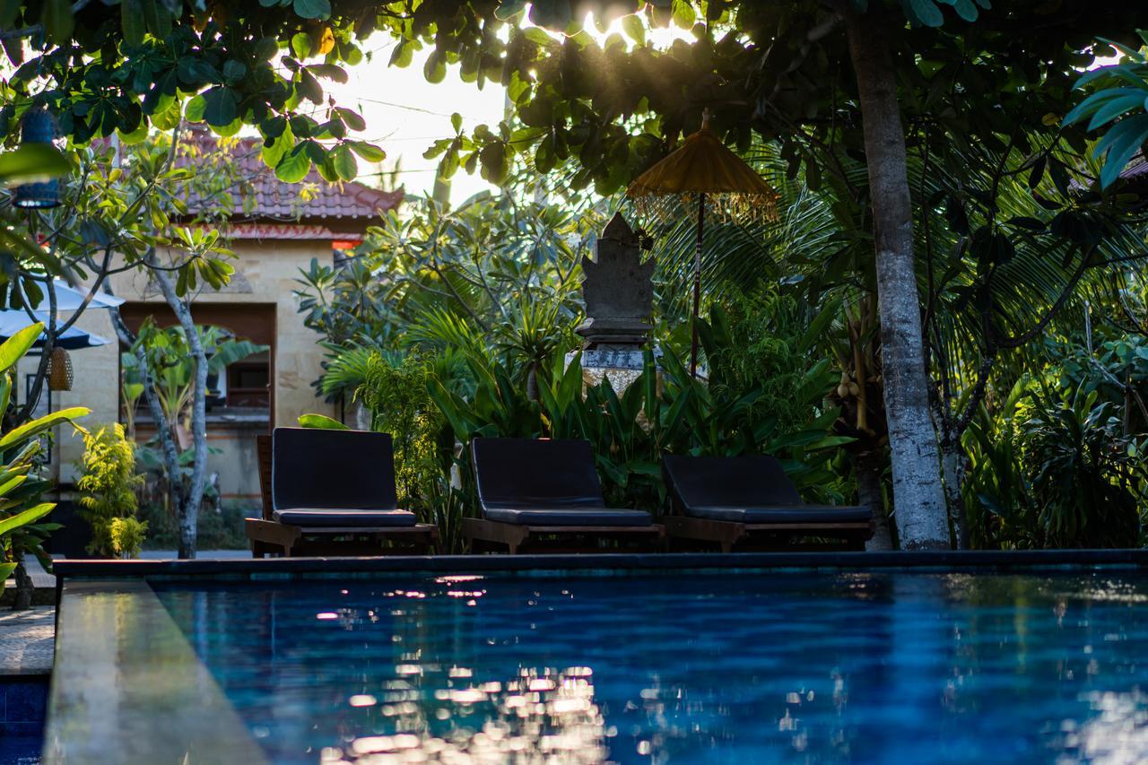 Putra 7 Cottage Nusa Lembongan  Exterior photo
